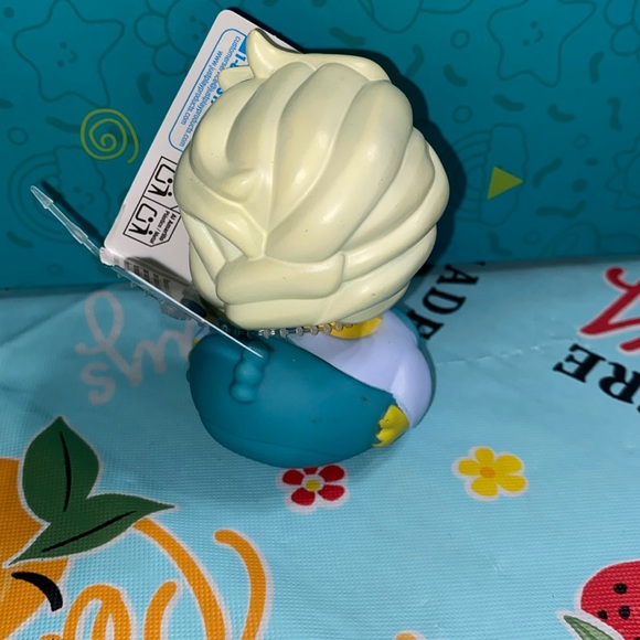 2/$10 bundle Disney elsa duck - Picture 2 of 3